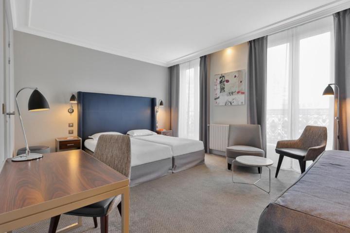 Londres Et New York - Teritoria Hotel Paris